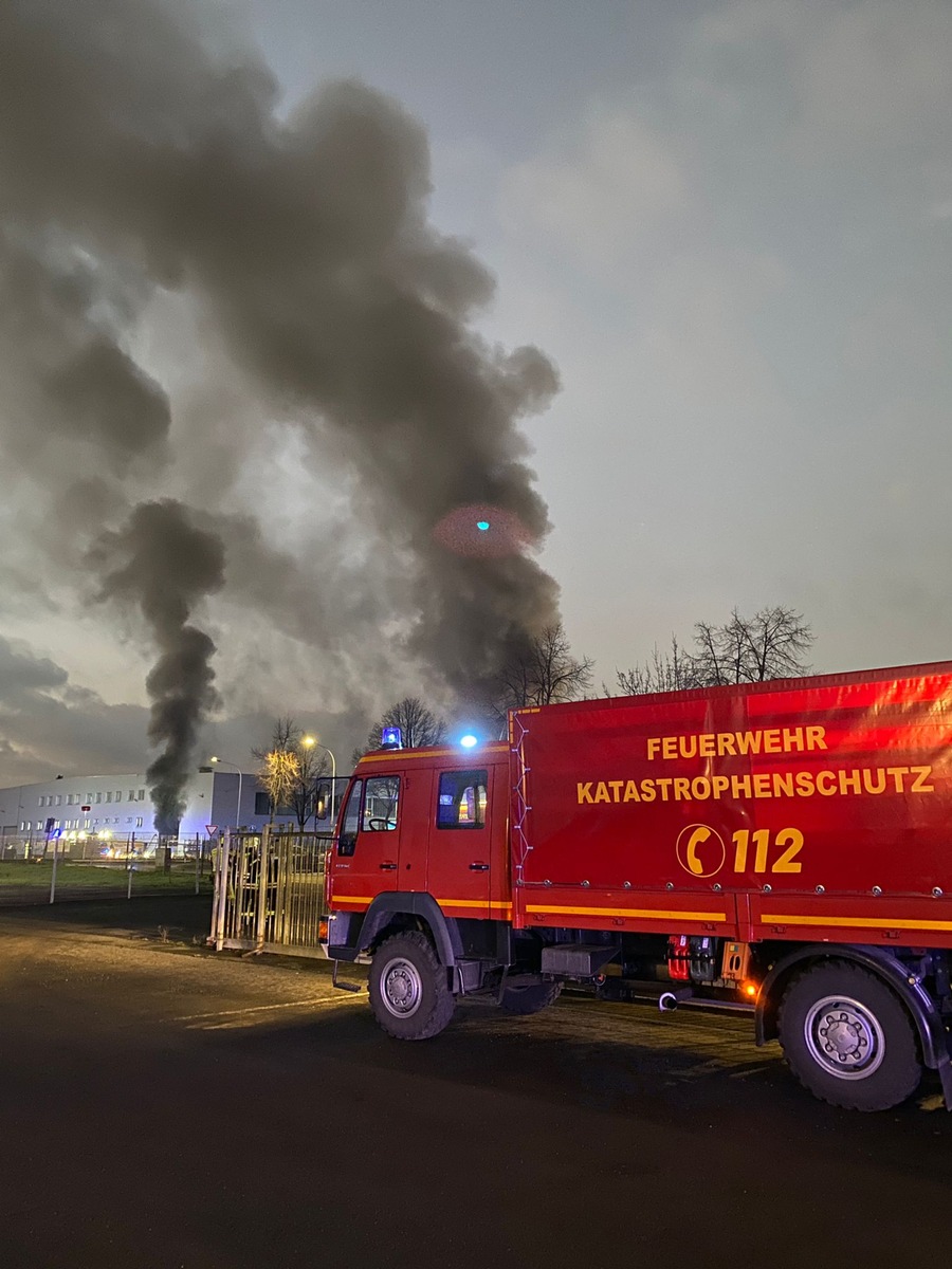 FW Kreis Soest: +++ Erstmeldung+++ Großbrand in Werl