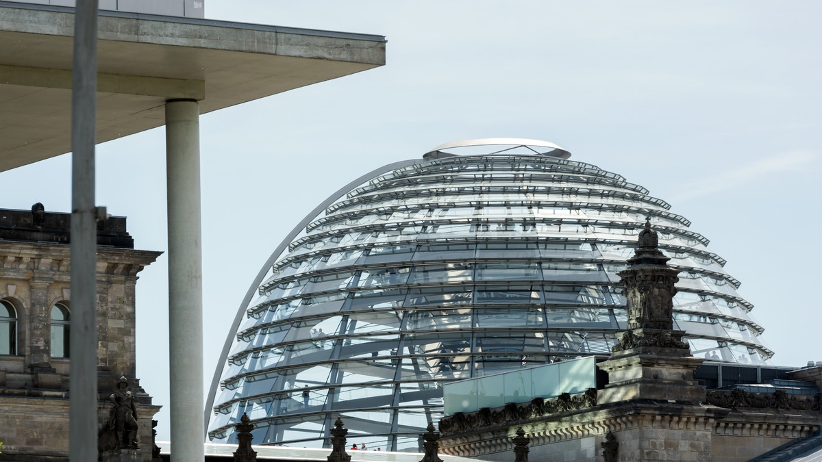 ZDF überträgt Gedenkstunde für die Opfer des Nationalsozialismus