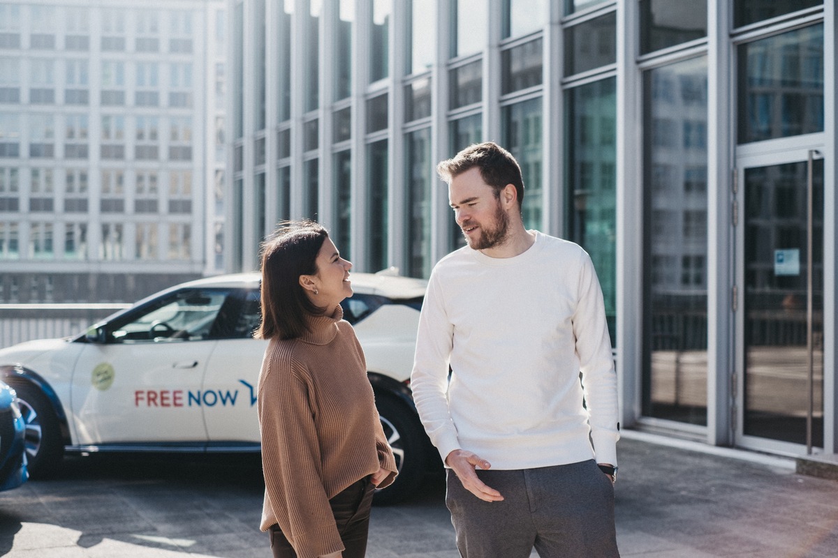 Ein Drittel der Deutschen hatte bereits romantisches Erlebnis im Taxi