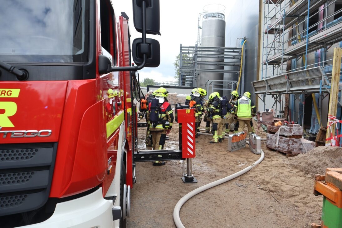 FW-SE: Feuer in einem Neubau eines Gewerbeobjektes