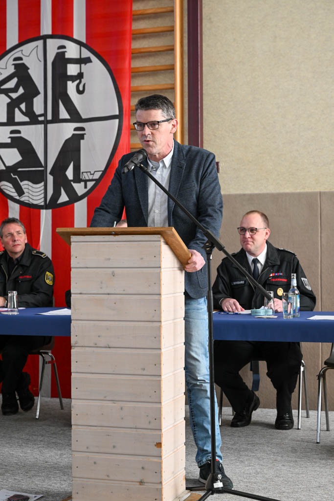 FW Menden: Die Jahresdienstbesprechung der Feuerwehr Menden fand in der Mehrzweckhalle Schwitten statt.