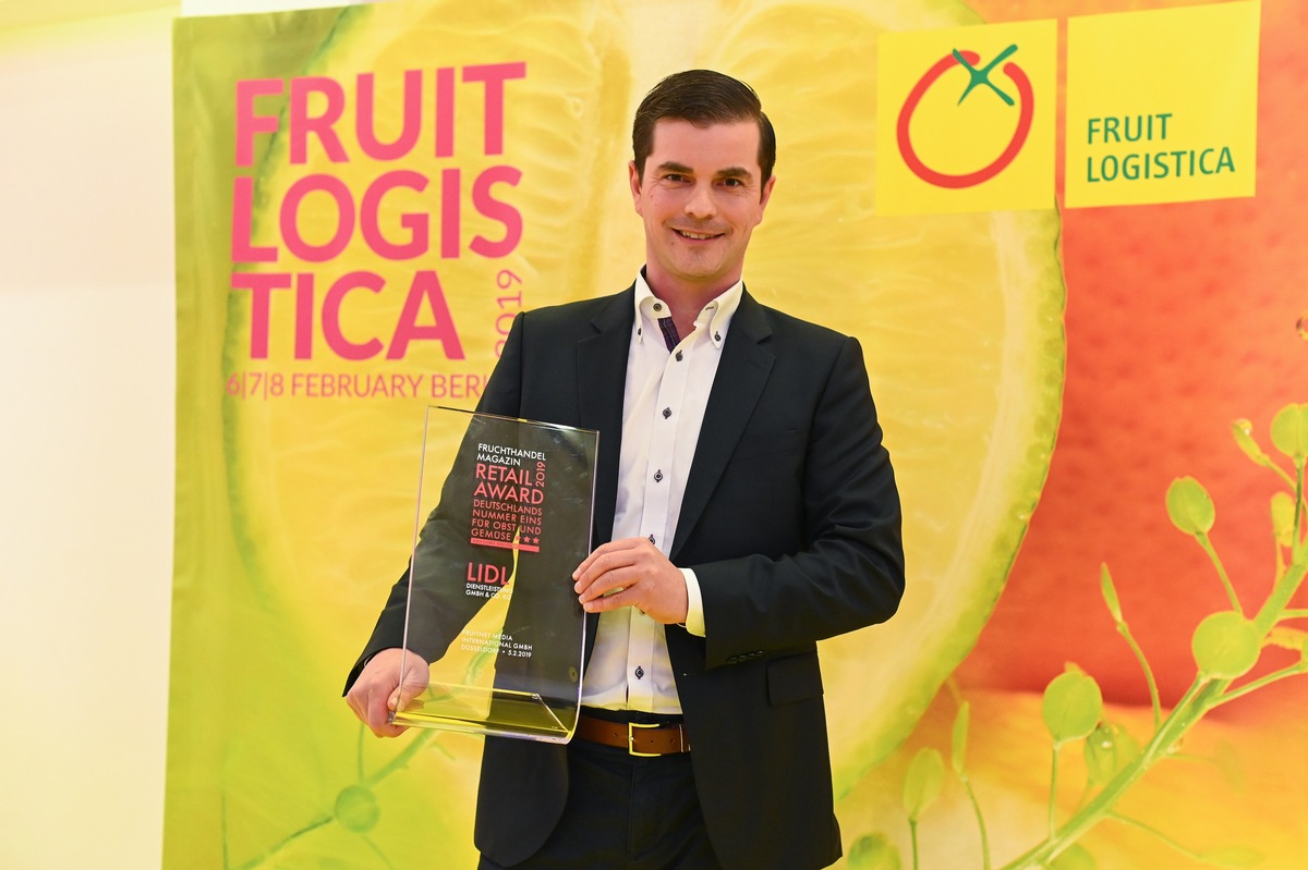 Deutschlands Nummer 1 bei Obst und Gemüse: Lidl gewinnt zum dritten Mal den &quot;Fruchthandel Magazin Retail Award&quot; / Verbraucher lieben Lidl für ausgezeichnete Qualität und fairen Preis (FOTO)