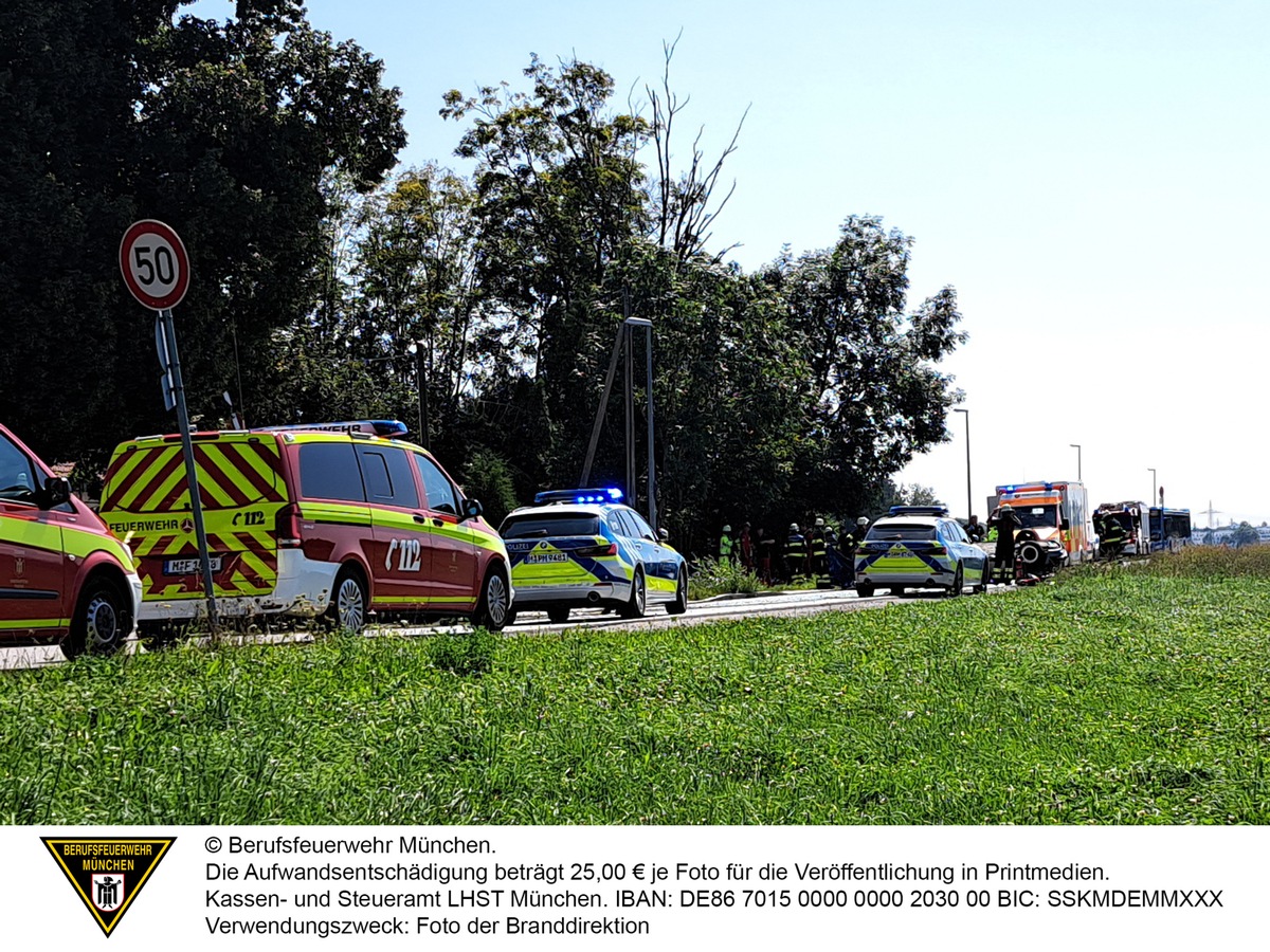 FW-M: Tödlicher Verkehrsunfall (Langwied-Lochhausen)