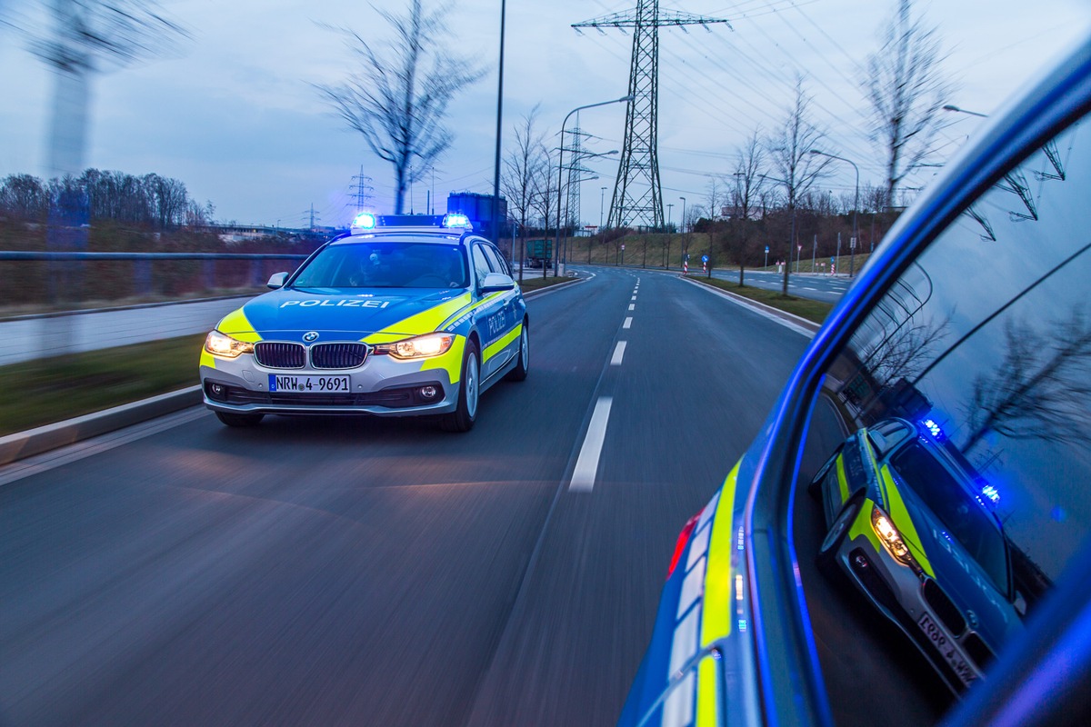 POL-ME: Größerer Polizeieinsatz ausgelöst: Betrunkener 16-Jähriger läuft über die Bahngleise - Velbert - 1911033