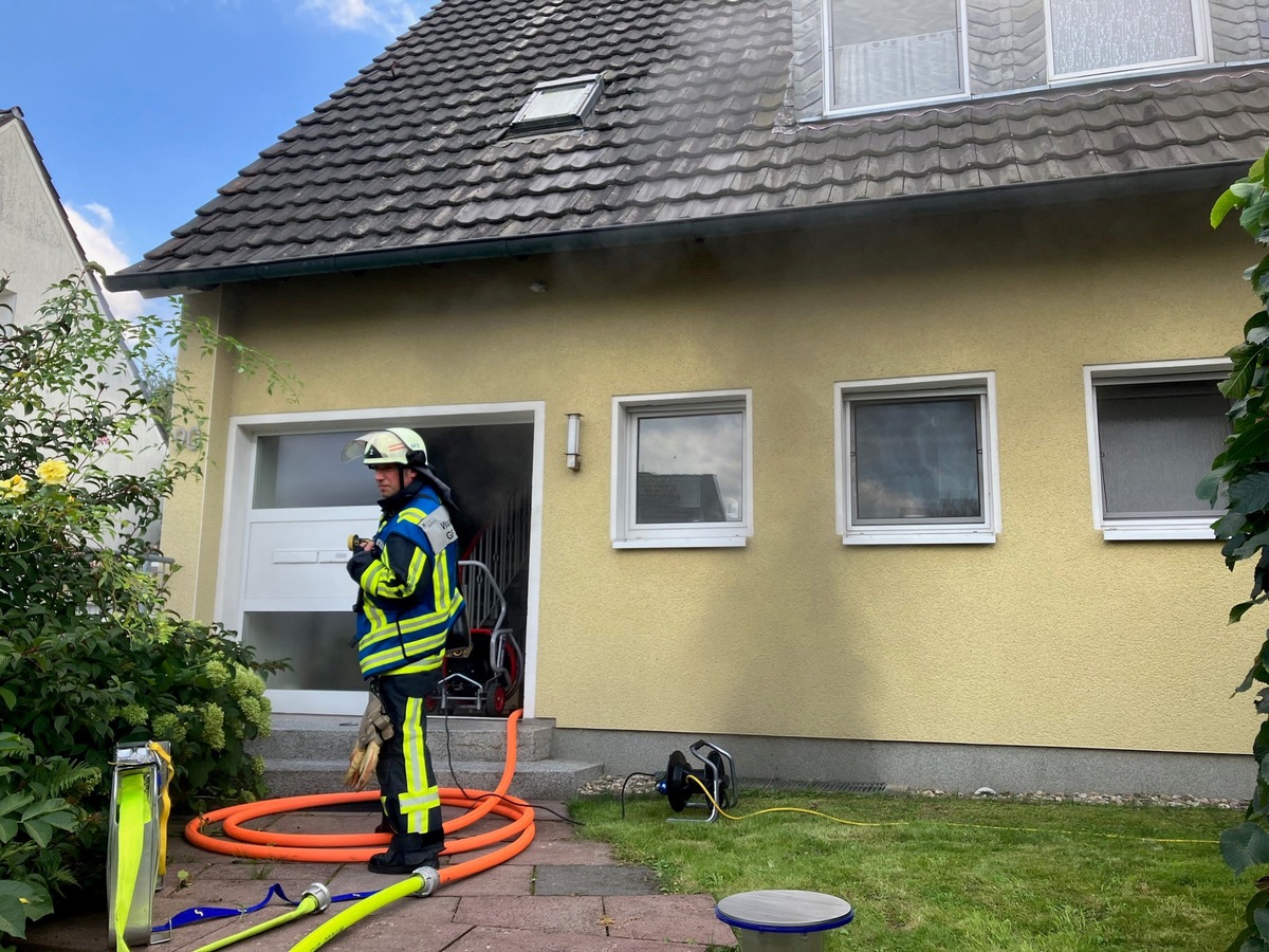 FW-BO: Kellerbrand Im Haarmannsbusch in Stiepel