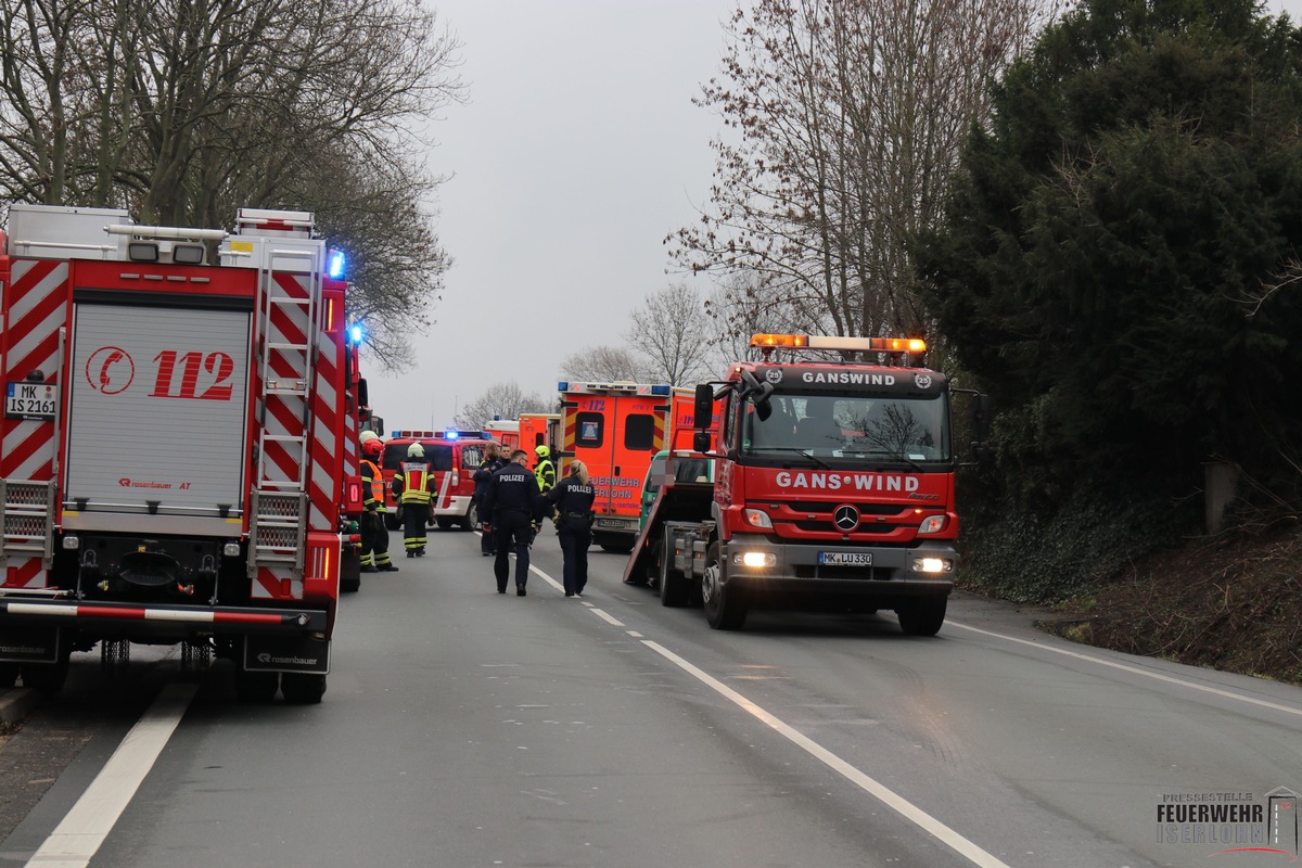 FW-MK: Verkehrsunfall auf der B 7