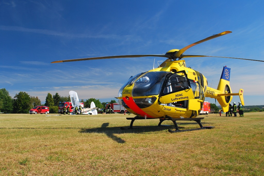 FW-MK: Abgestürztes Ultraleichtflugzeug auf dem Flugplatz Rheinermark