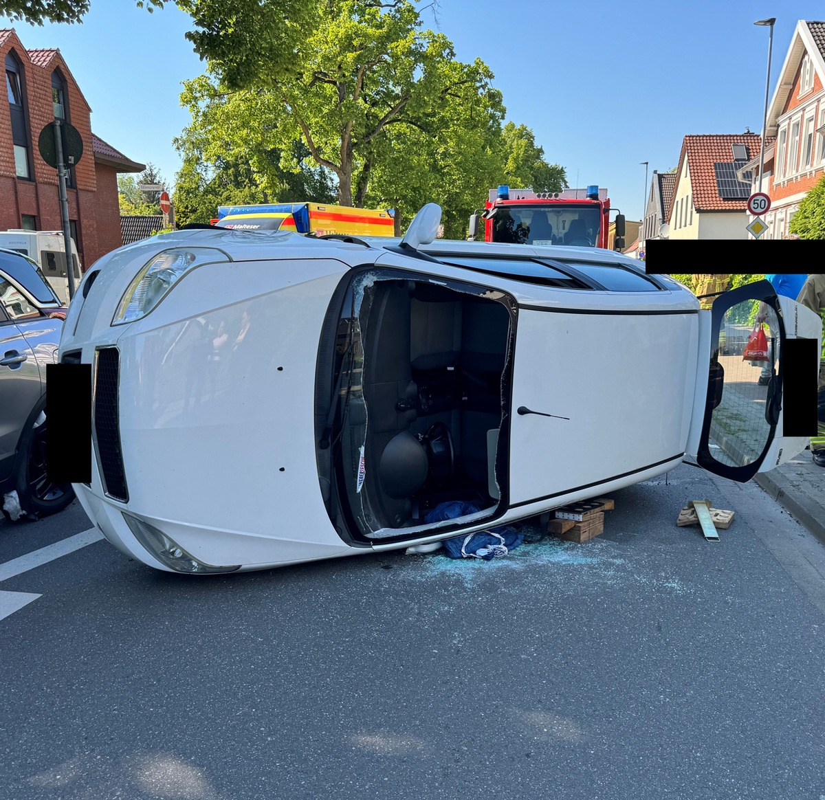 POL-WHV: Verkehrsunfall in Wilhelmshaven - 60-jähriger Fahrzeugführer leicht verletzt