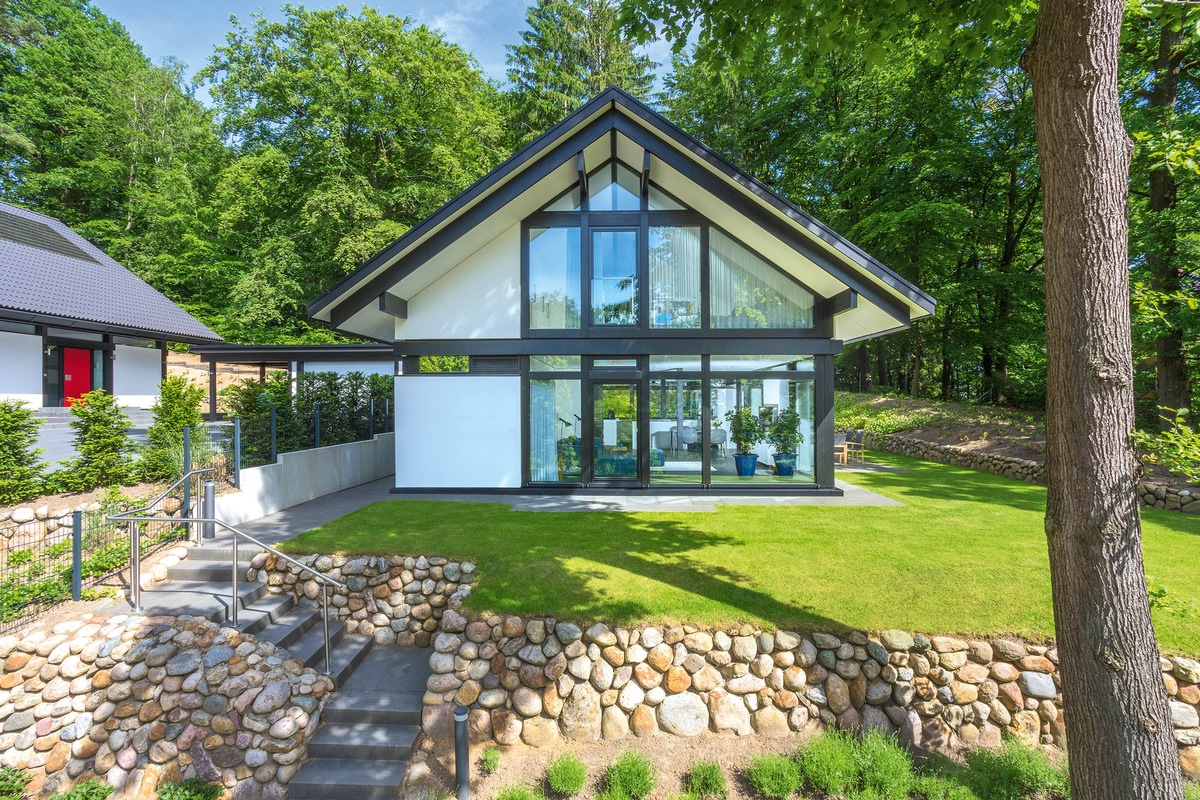 HUF HAUS eröffnet neues Musterhaus bei Hamburg