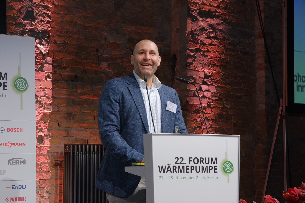 Jahrestagung FORUM Wärmepumpe: Parteien stellen energiepolitische Konzepte für das Wahljahr vor