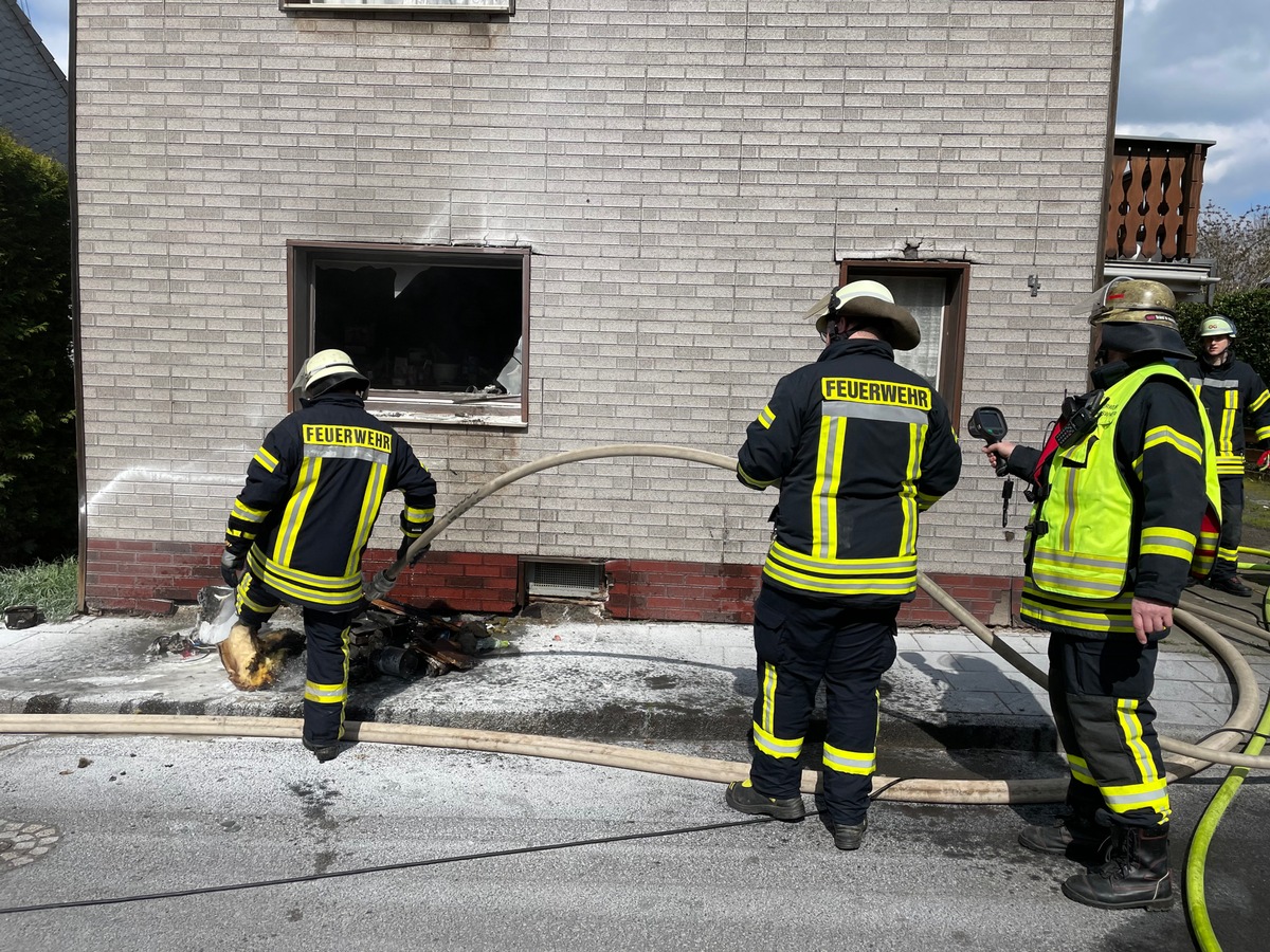 FW Königswinter: Küche brennt in Oelinghoven