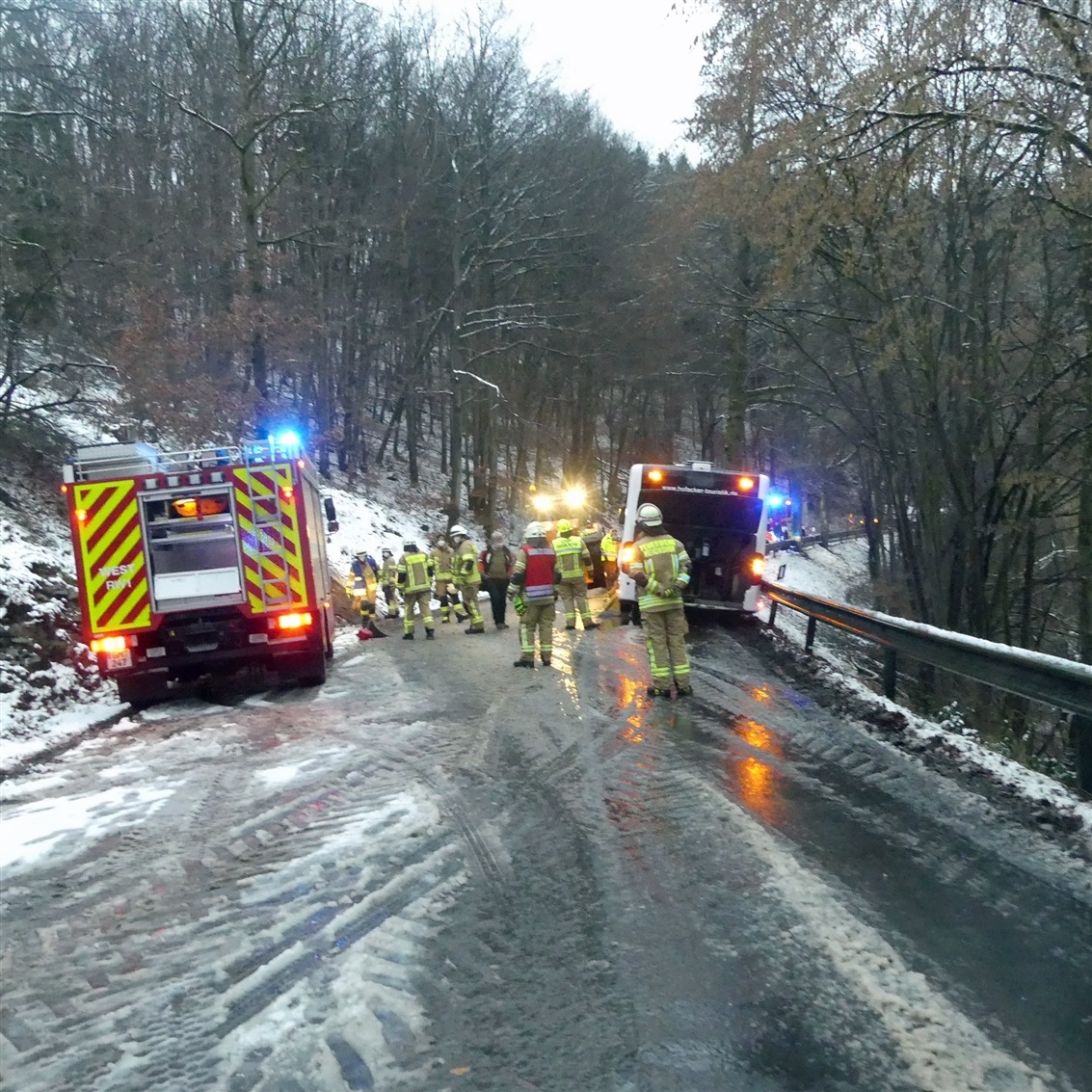 POL-GM: Schulbusunfall glimpflich verlaufen