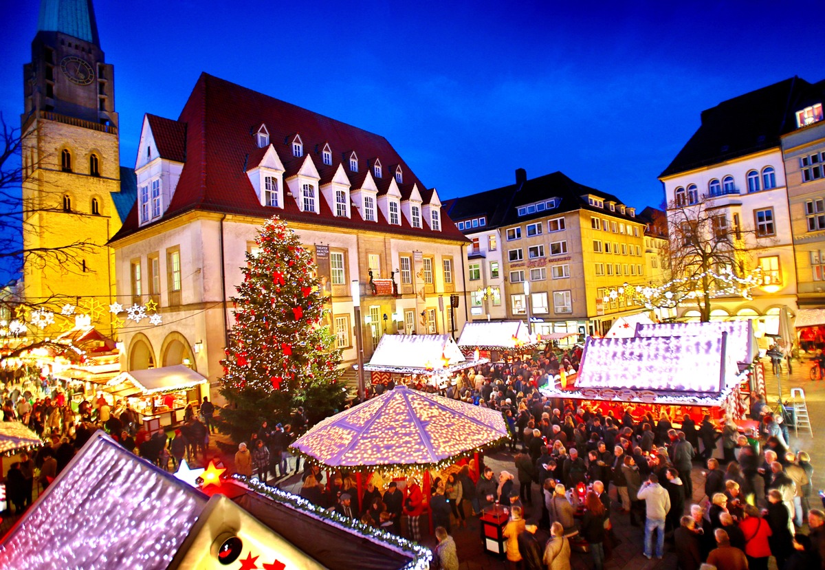 Premiere auf dem Bielefelder Weihnachtsmarkt / Am 25. November 2019 startet einer der größten Märkte in NRW / Erstmals Eisbahn in der Altstadt