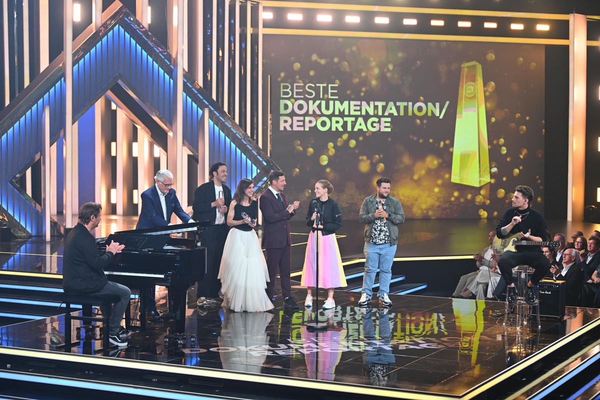 ProSieben gratuliert! &quot;TV total&quot; mit Sebastian Pufpaff und Thilo Mischkes Afghanistan-Reportage gewinnen den Deutschen Fernsehpreis 2023