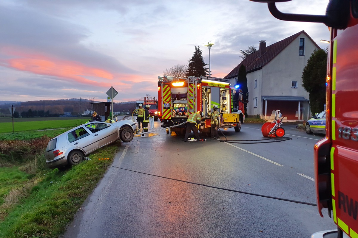 FW Menden: Verkehrsunfall auf der Bundesstraße