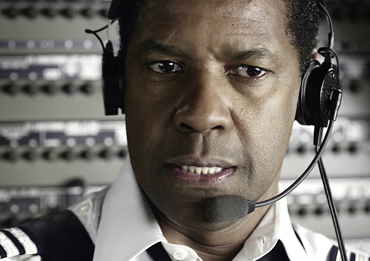 Flying High: OSCAR(r) Preisträger Denzel Washington hebt  ab in  &quot;Flight&quot; am 7. Dezember 2014 auf ProSieben (FOTO)