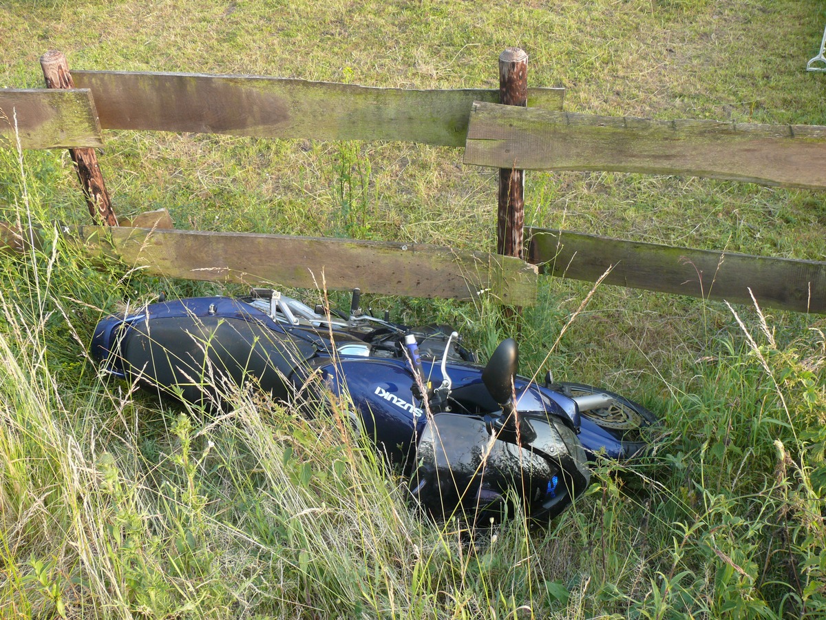 POL-DN: Zu viel Gas: Kradfahrer wurde schwer verletzt