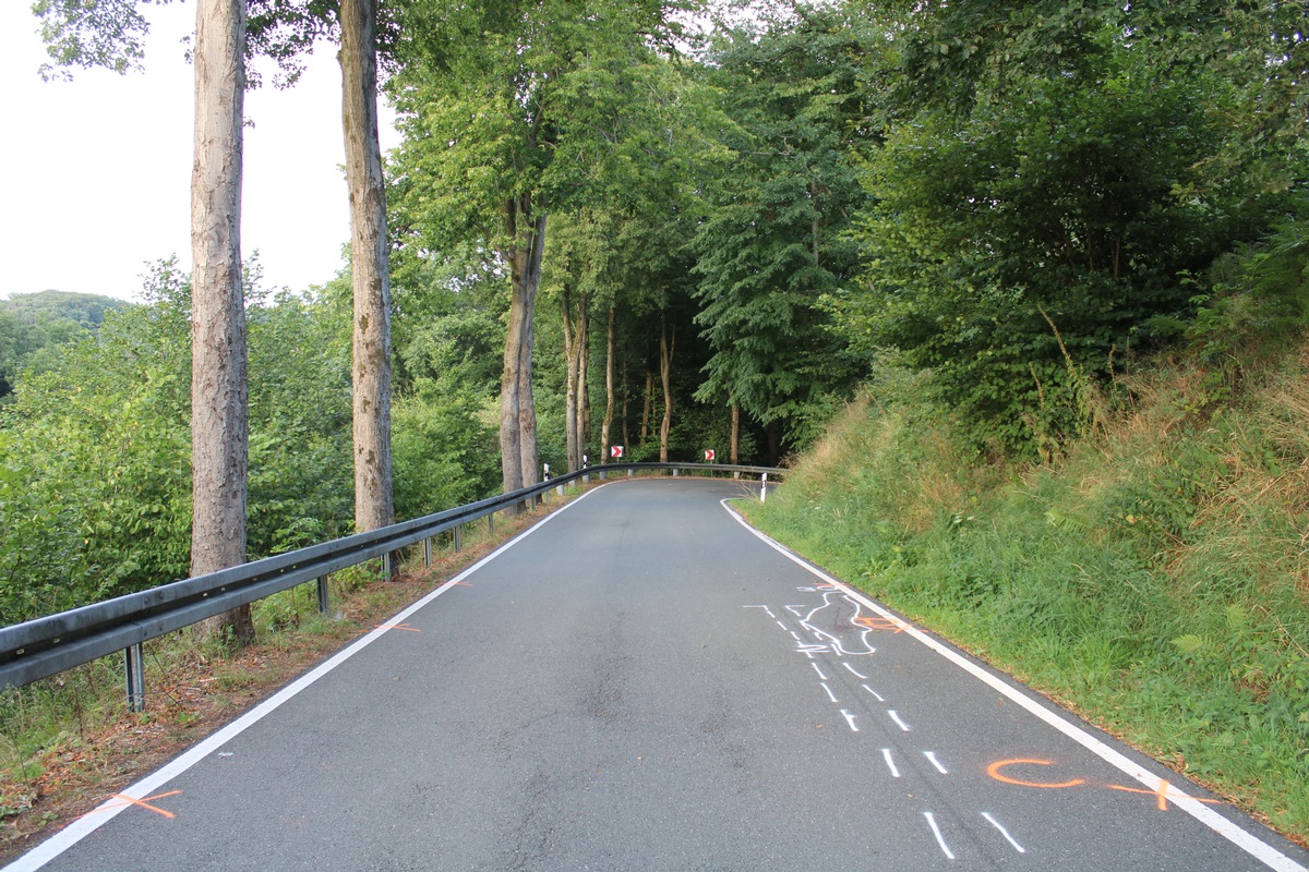 POL-RBK: Bergisch Gladbach - Schwerverletzter Pedelec-Fahrer