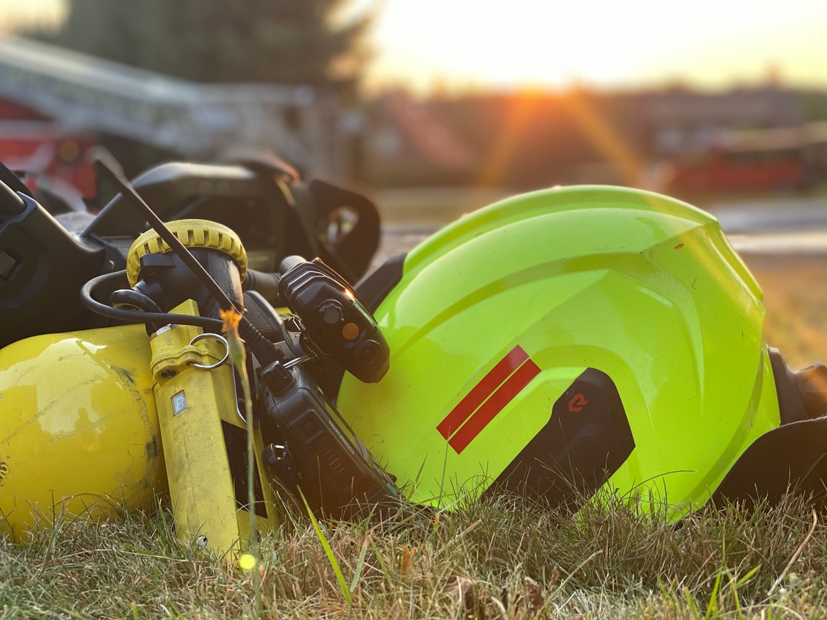 Feuerwehr Weeze: Wohnungsbrand mit Menschenleben in Gefahr