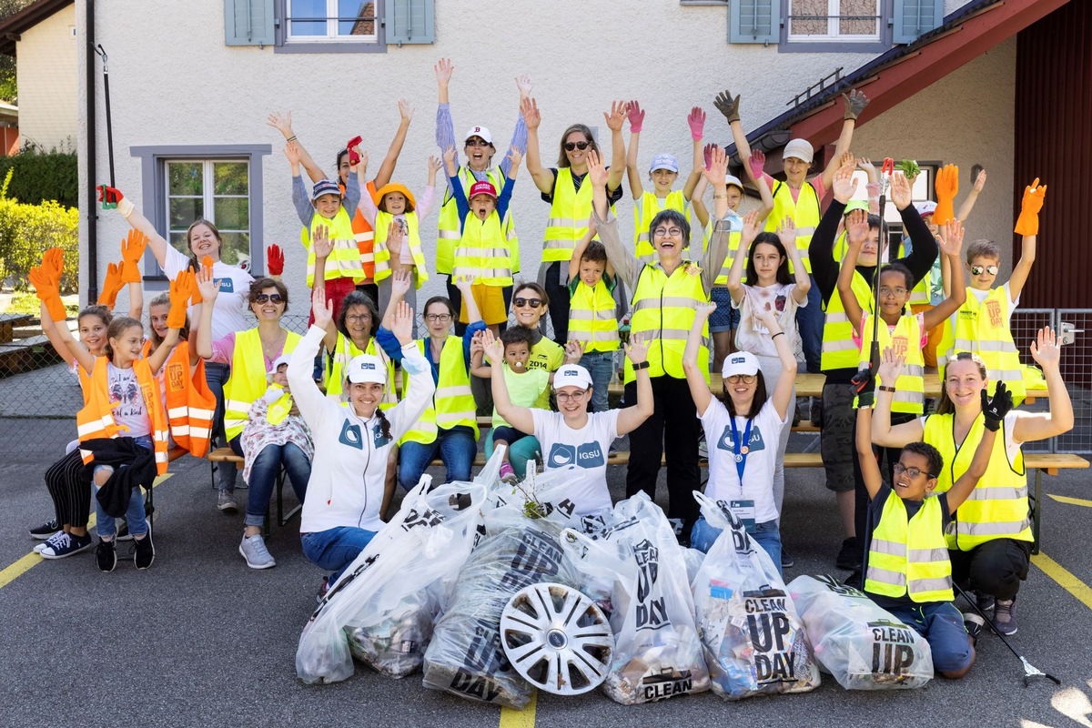 Communiqué: «Vivre sans polluer: les participants au Clean-Up-Day veulent prendre un nouveau départ»