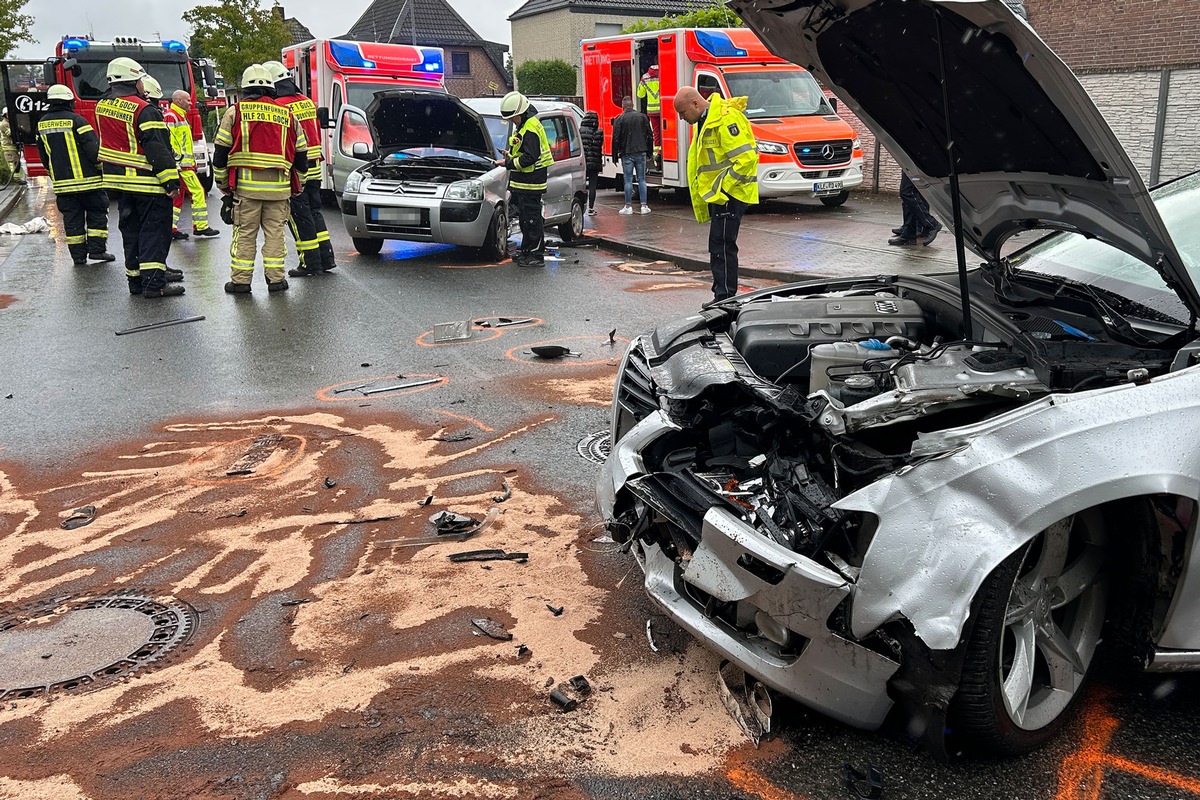 FF Goch: Zwei Menschen nach Verkehrsunfall verletzt