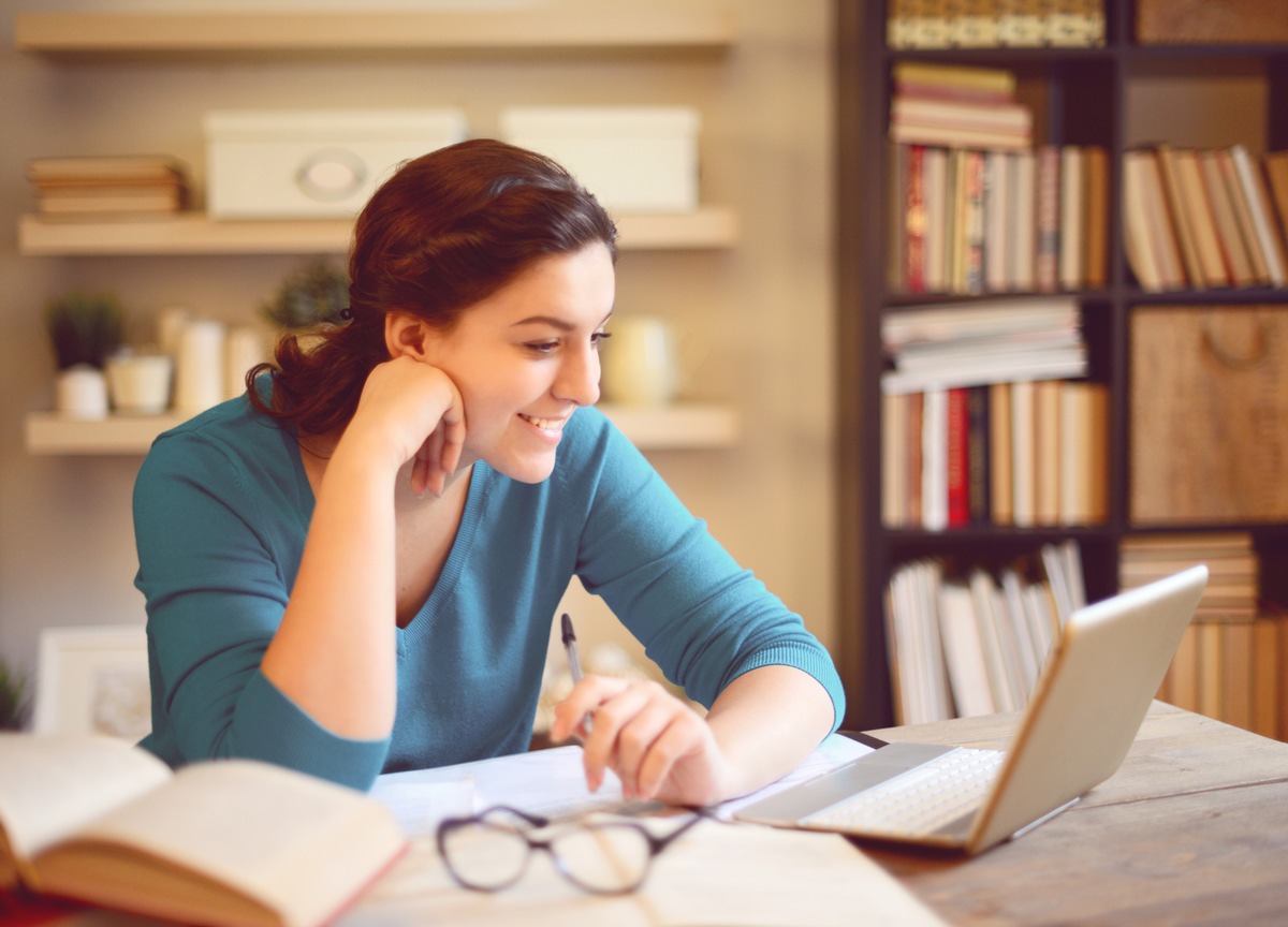 Santander unterstützt erste digitale Cologne Summer Schools der Universität zu Köln