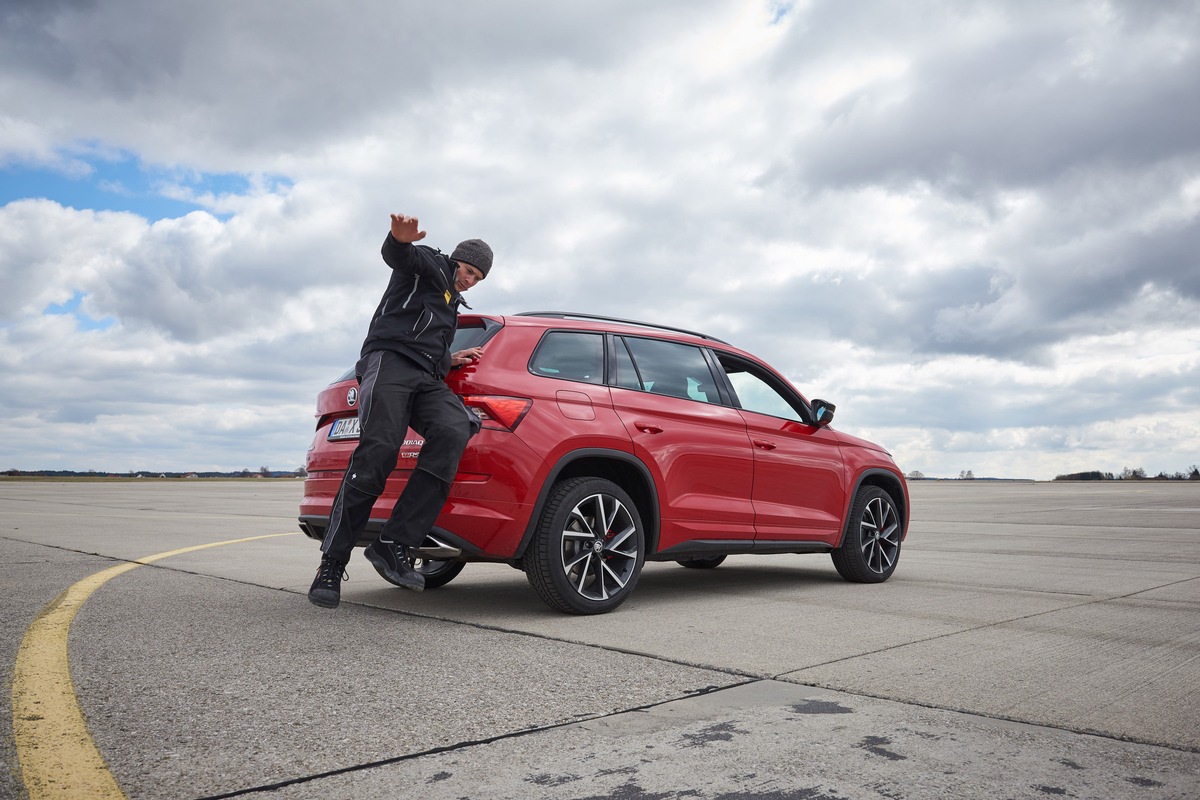 Parkassistenten im Test: Noch nicht gut genug / ADAC testet fünf Notbremssysteme / BMW am besten