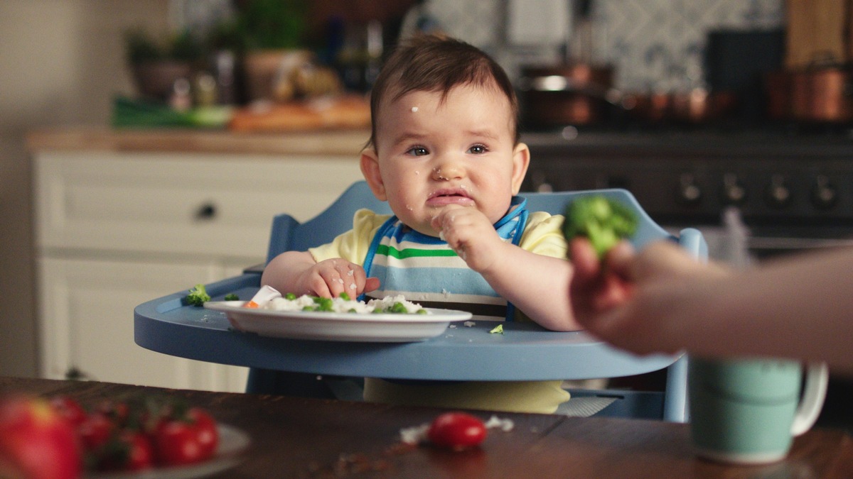 Neuer Online-Spot von Netto: Babys lehren Eltern das Fürchten