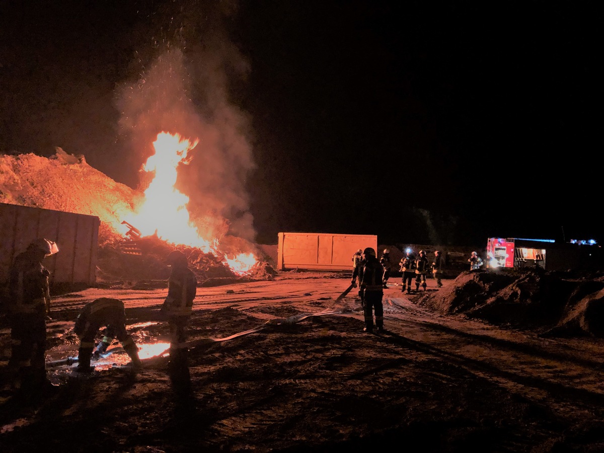 POL-PDLD: Altdorf - Brand auf dem Gelände des Recyclinghofes