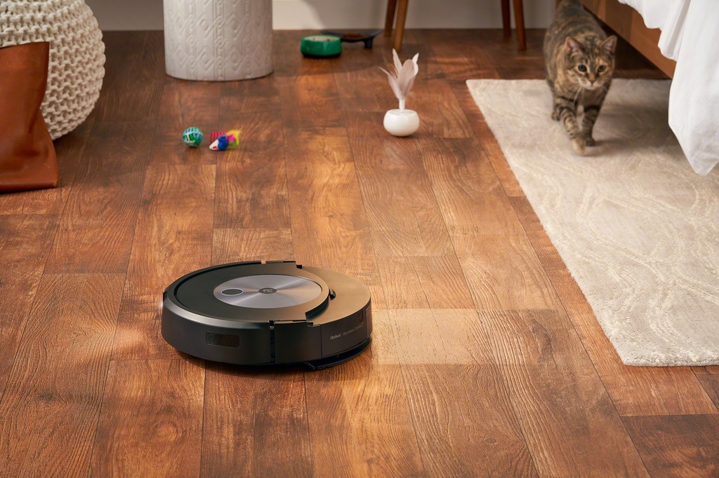 Aspirateur Robot et Laveur 2-en-1 iRobot Roomba …
