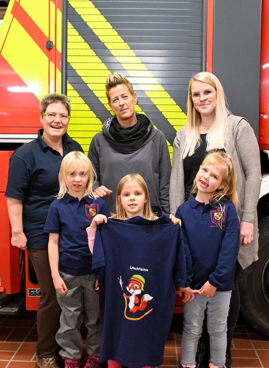 FF Olsberg: T-Shirts für die Löschfüchse in Olsberg