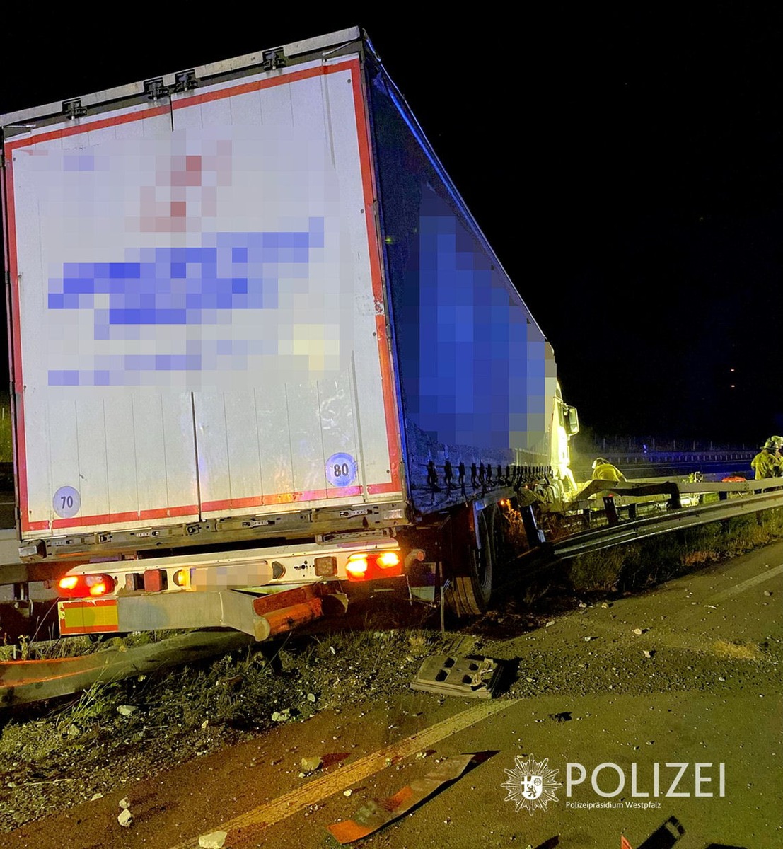 POL-PPWP: Lkw-Unfall mit stundenlangen Auswirkungen