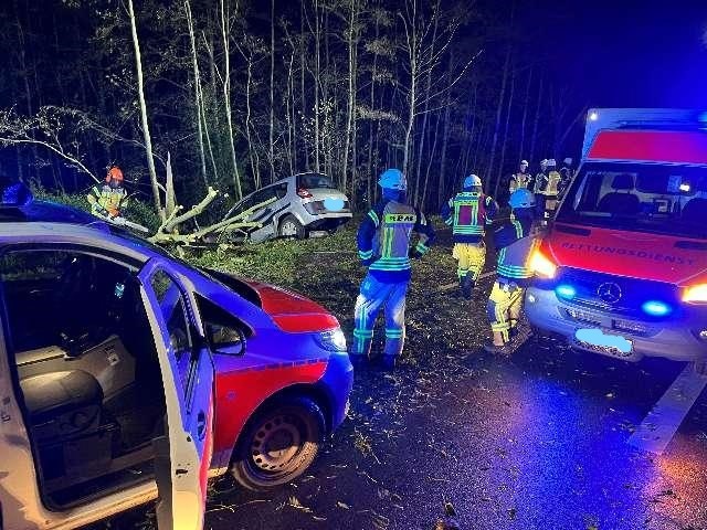 POL-WHV: tödlicher Verkehrsunfall auf der B210