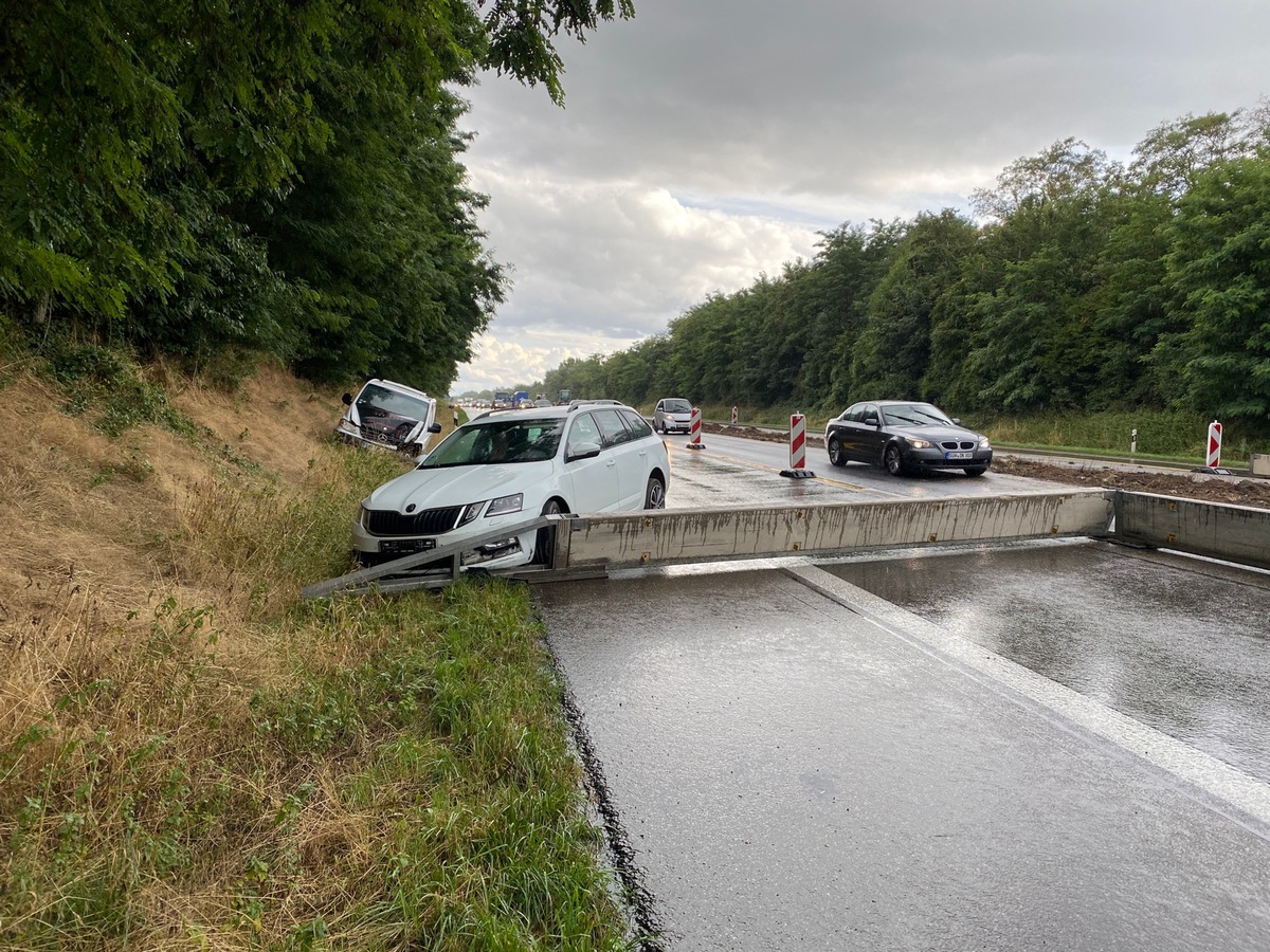 POL-PDLD: Unfall im Baustellenbereich der BAB65