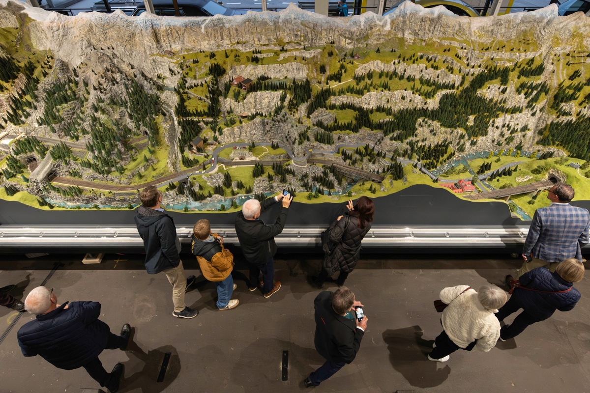 La maquette de la ligne du Gothard est de retour au Musée Suisse des Transports