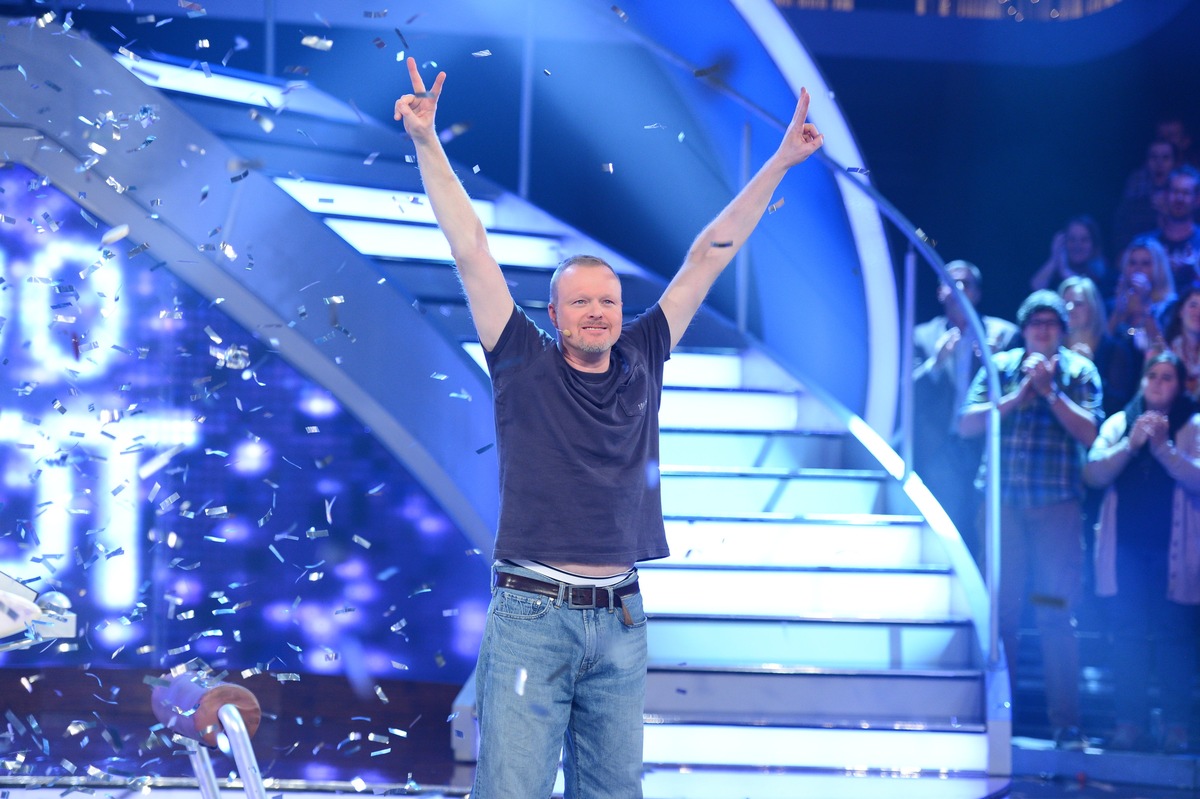 Die Nummer 1 am Samstagabend: Stefan Raab schlägt TV-Konkurrenz und erhöht Jackpot bei &quot;Schlag den Raab&quot; auf 3,5 Millionen Euro (BILD)