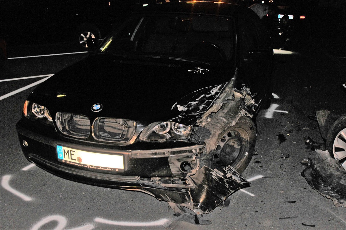 POL-ME: Trunkenheitsfahrt endete mit hohem Sachschaden - Velbert - 1905158