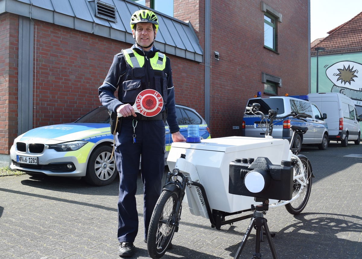 POL-PB: Das neue Messfahrrad ist ein Aprilscherz