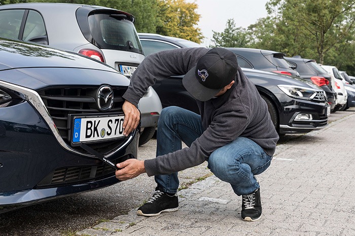 Kennzeichenklau: Wenn das Nummernschild am Auto plötzlich fehlt