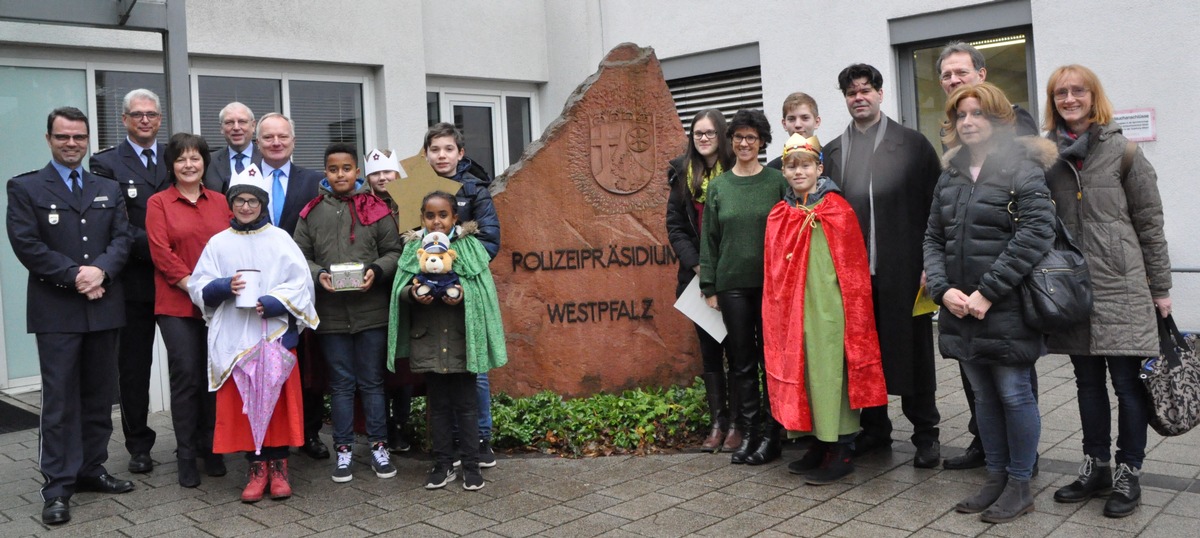 POL-PPWP: Sternsinger besuchen Polizei