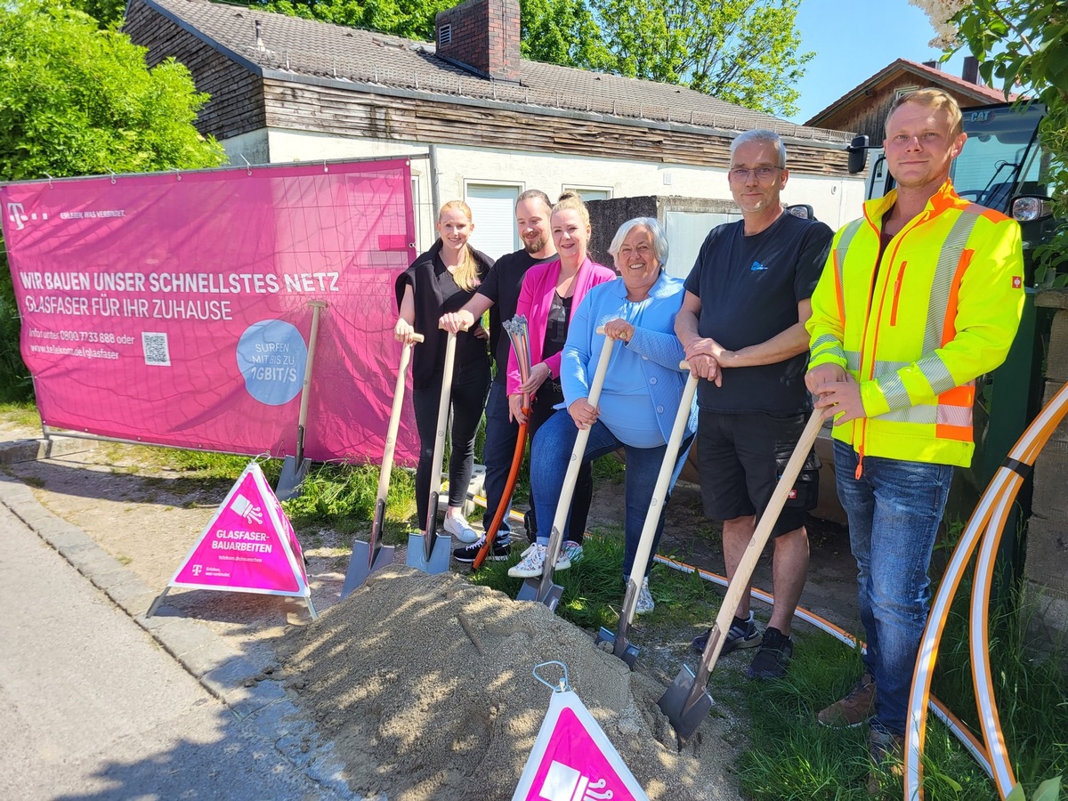 Telekom startet Glasfaserausbau in Sauerlach