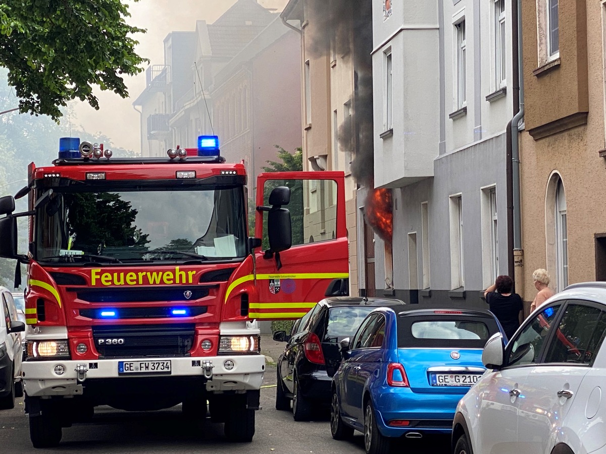 FW-GE: Ausgedehnter Küchenbrand in Gelsenkirchen-Rotthausen / Wohnung nach Feuer unbewohnbar