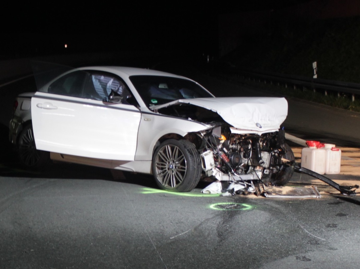 POL-BI: Sekundenschlaf nach Mitternacht auf der A33