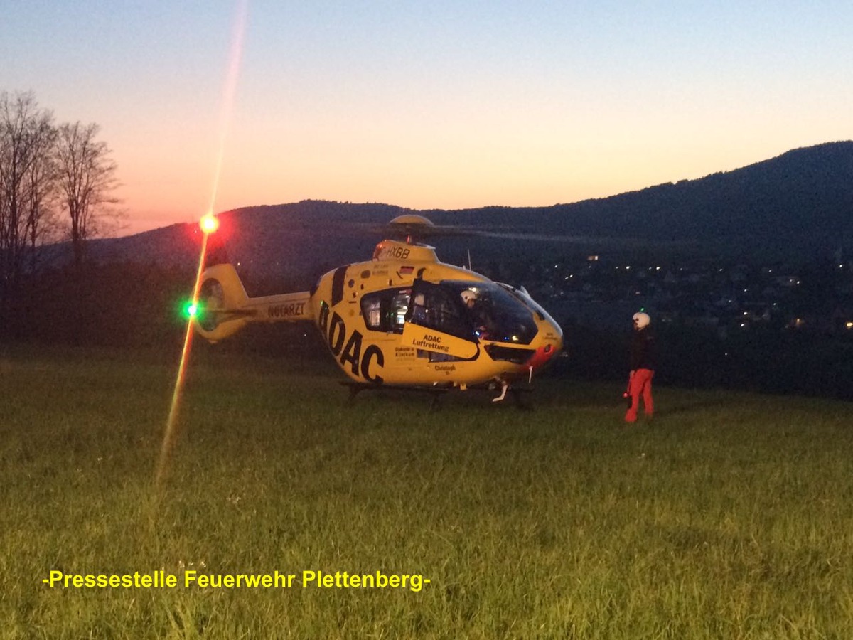 FW-PL: OT-Holthausen. Mountainbikefahrer im Wald schwer gestürzt. Rettungshubschrauber im Einsatz