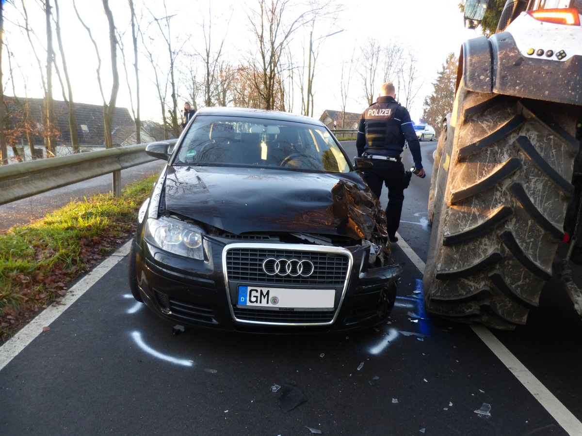 POL-GM: 051219-1087: 44-Jährige bei Zusammenstoß mit Traktor schwer verletzt