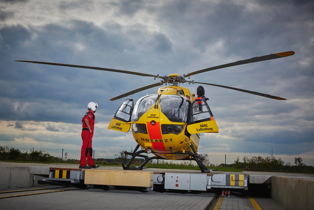 Alle fünf Minuten ein Hubschrauber-Einsatz / Gemeinnützige ADAC Luftrettung startet 2016 zu 54.444 Notfällen / Flotte modernisiert: mehr Reichweite und verbesserte Leistung