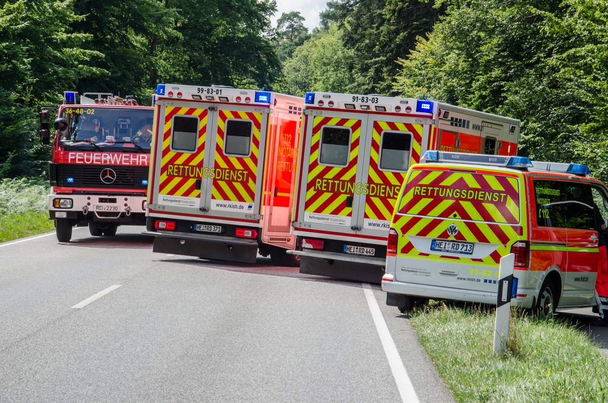 FW-RD: Verkehrsunfall auf der B203 - zwei verletzte Personen Auf der B203 zwischen Fockbek und Elsdorf-Westermühlen, kam es am Freitag (06.08.2021) zu einem Verkehrsunfall.