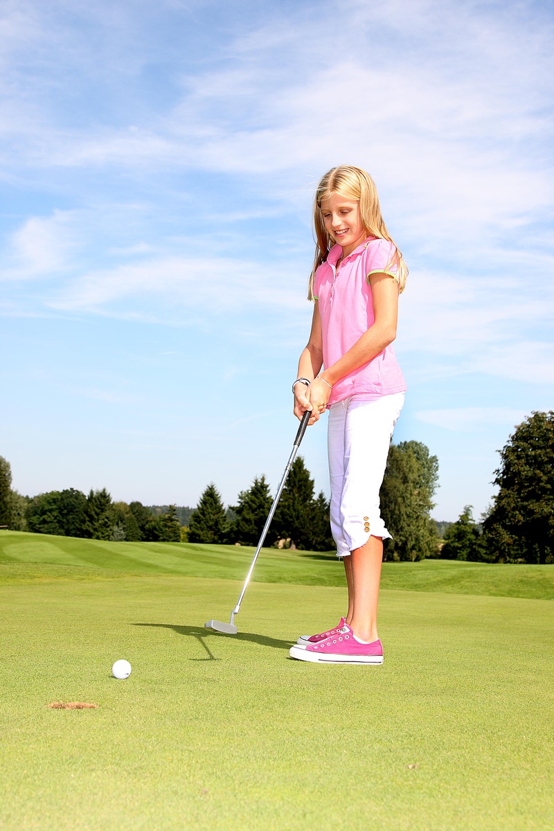 Gemeinsam die Begeisterung für den Golfsport wecken / Golfverband und Minigolfsport Verband beschließen Kooperation