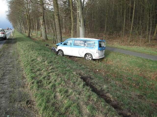 POL-LG: ++ Windböe erfasst Multivan - Fahrer leicht verletzt ++ Fachwerkgebäude brennt - ca. 40.000 EUR Sachschaden ++ Tresor sichergestellt - wo wurde er gestohlen? ++