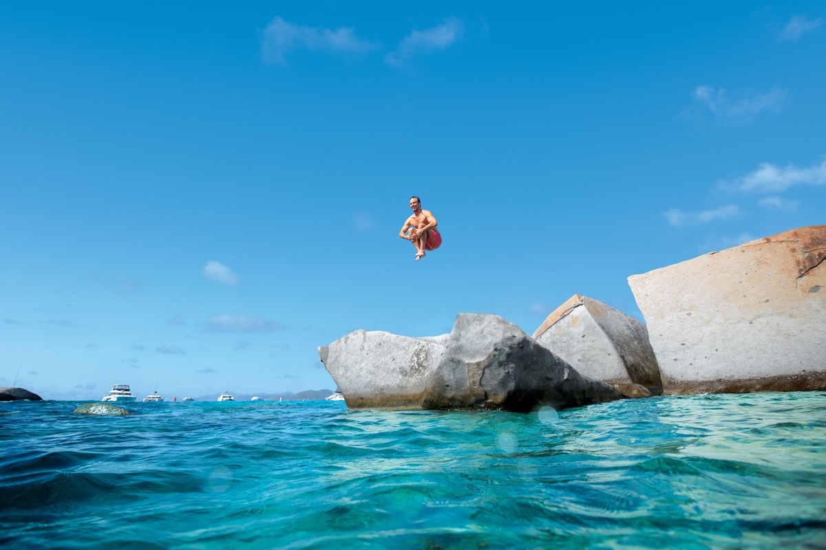 Neues Jahr, neues Urlaubs-Ich: 80% der Schweizer planen 2023, allein zu verreisen